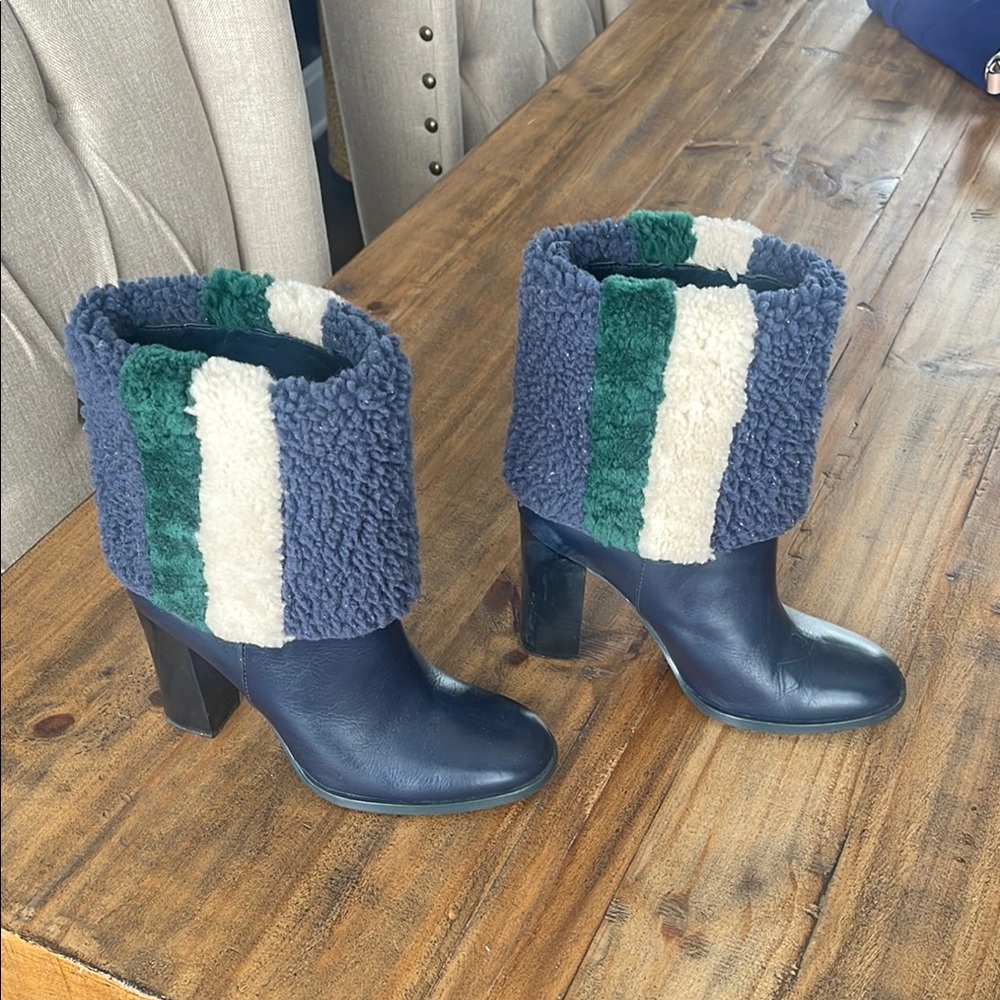 TORY BURCH Sherpa Boots